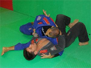 cross knee guard pass counter 5