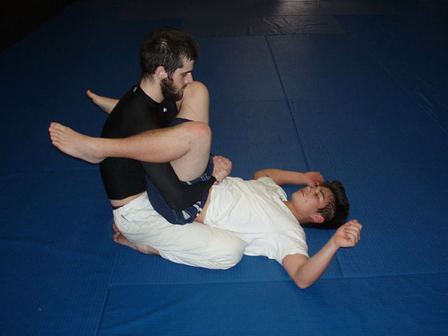 Reverse Omo Plata from Double Underhook guard pass