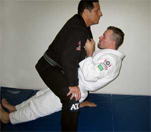 Developing pulling power for grappling