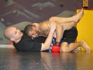 Standing Up Out of Closed Guard 1