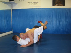 Clinch, Takedown and Leglock Vs. punching 5