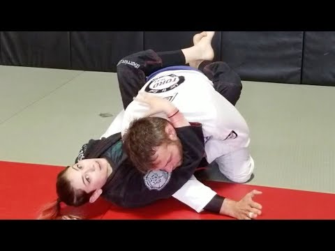 One Handed Triangle Choke for Self Defense by BJJ Para-Athlete Jess Munster