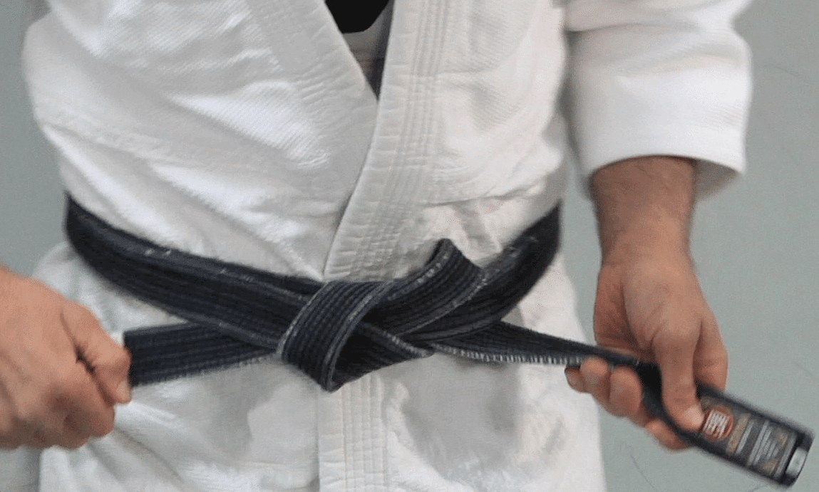 How to Tie Your BJJ Belt - Grapplearts