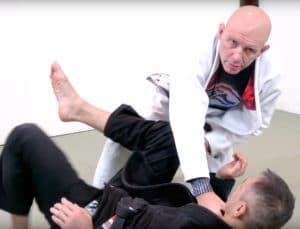 Butterfly guard sweep gripfighting 3