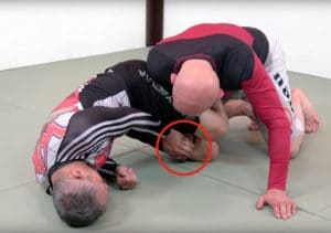leg weave pass counter - strip grip 1 - over his hand