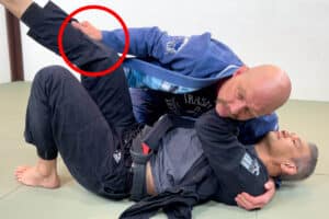 Assassin Choke Using Own Lapel 3