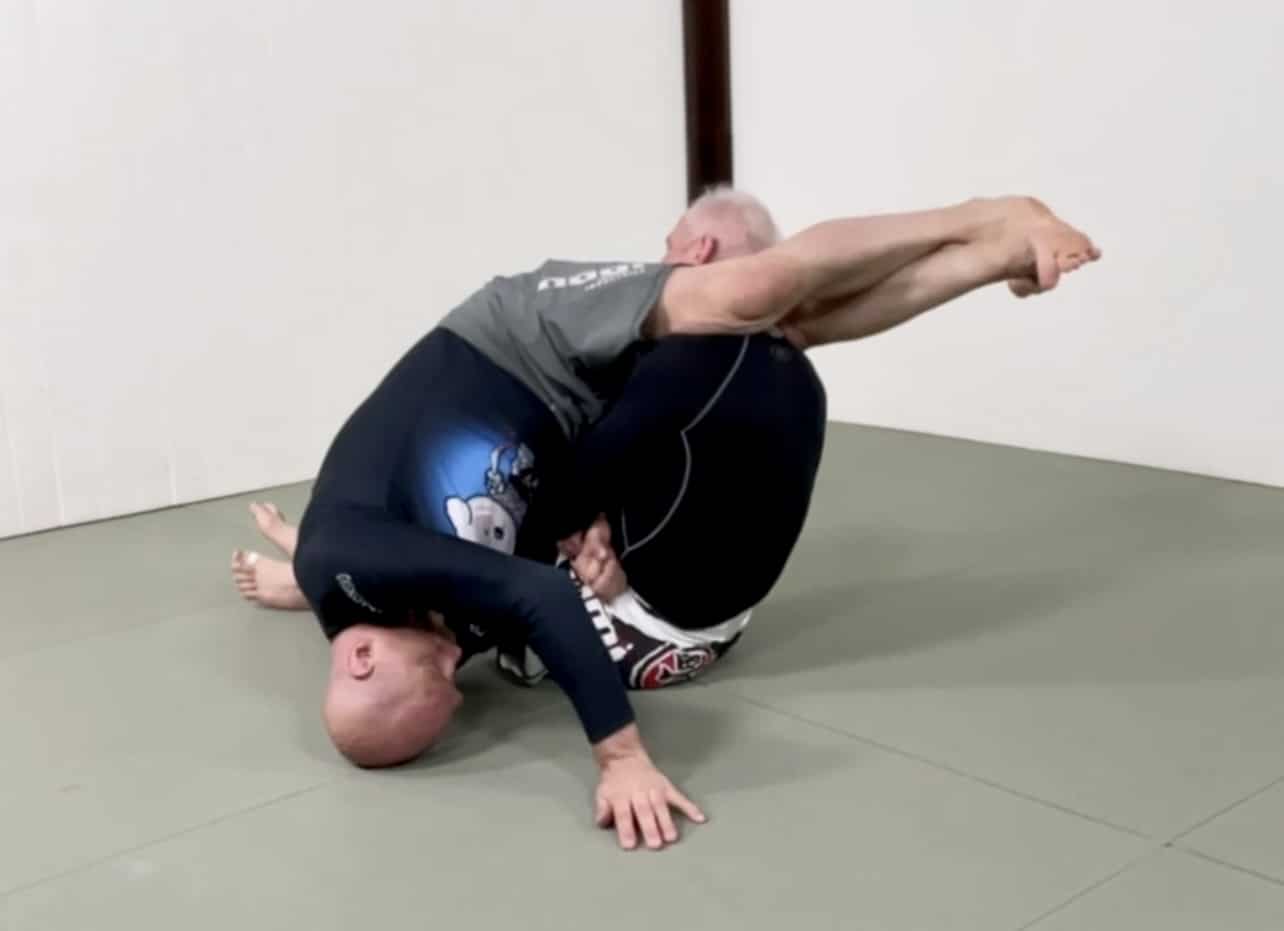 Upside down leg scissor choke