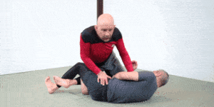 Core movement of the kneebar from side control